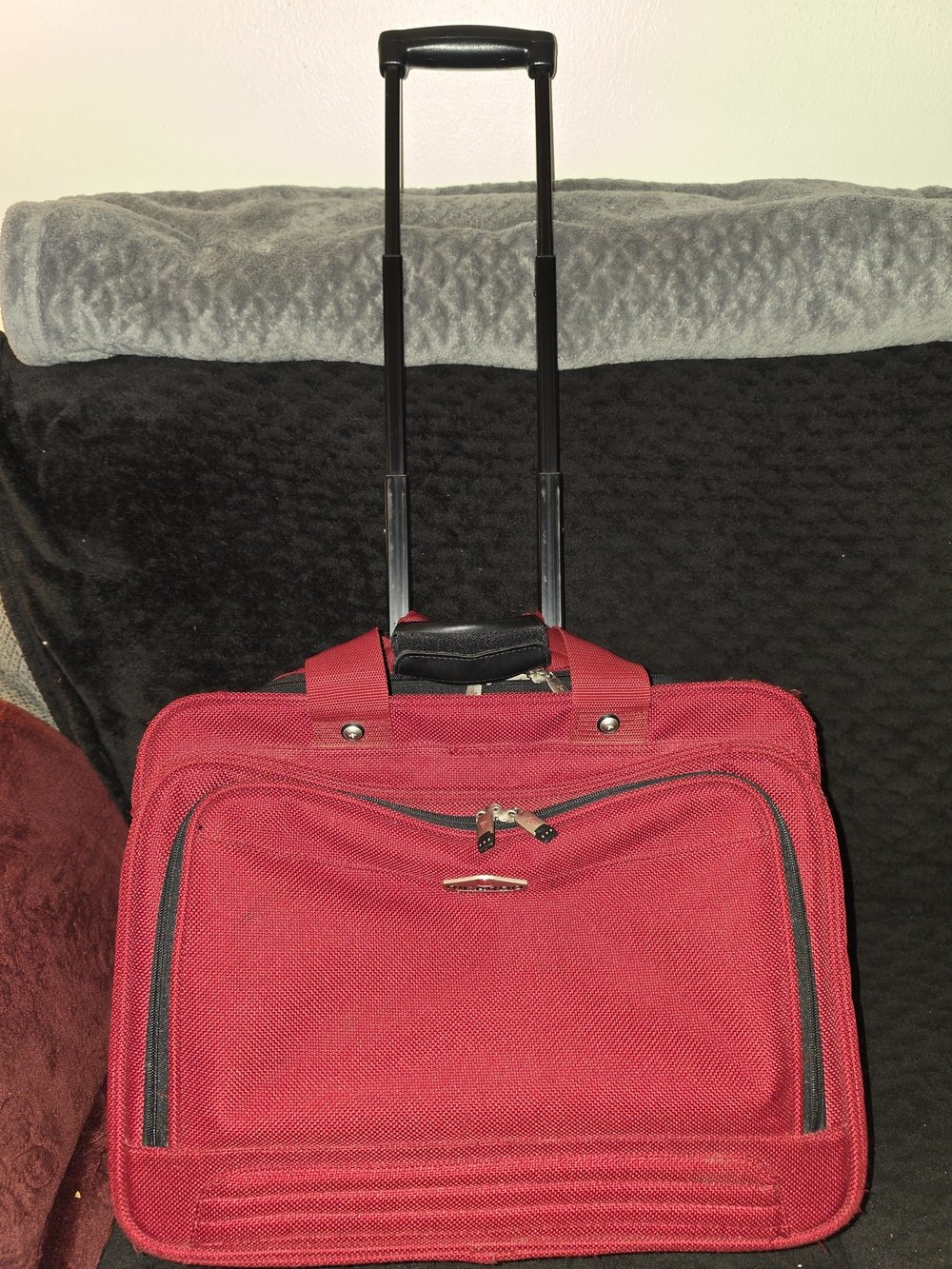 Ricardo Beverly HillsRed Rolling Carry-On Briefcase Tote